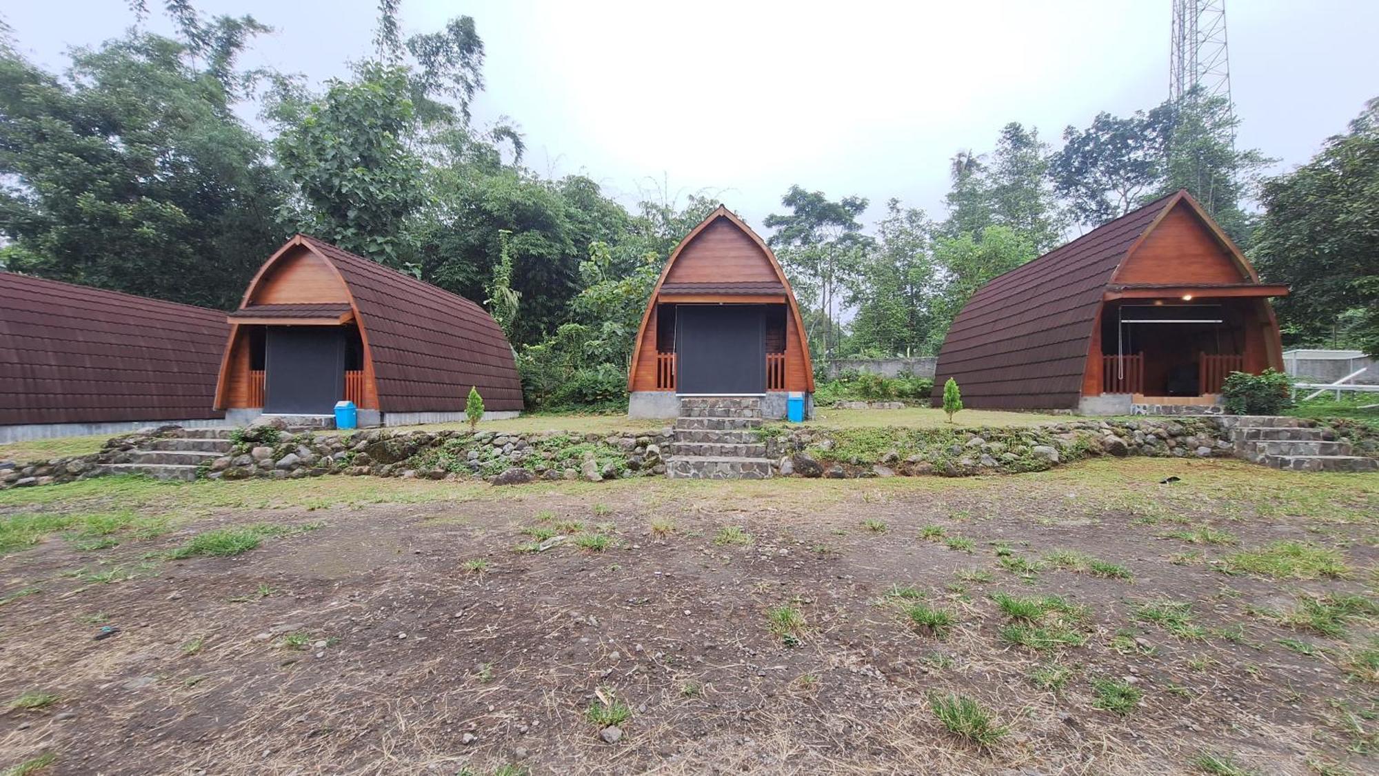 The Allabun Glamping Yogyakarta Kaliurang Esterno foto
